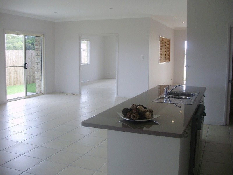 3 Honeyeater Court, Woodgate QLD 4660