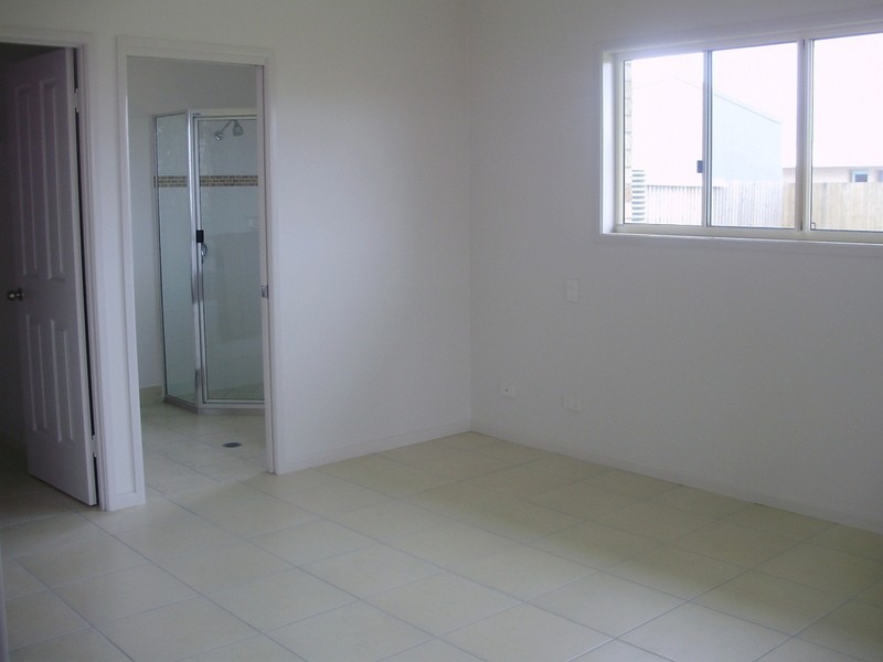 3 Honeyeater Court, Woodgate QLD 4660