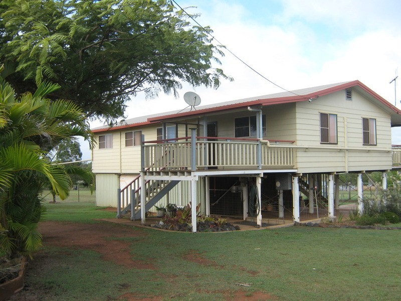 38 Mullers Road, Redridge QLD 4660
