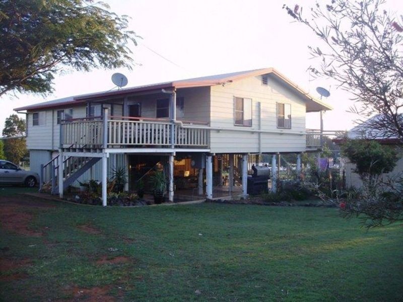 38 Mullers Road, Redridge QLD 4660