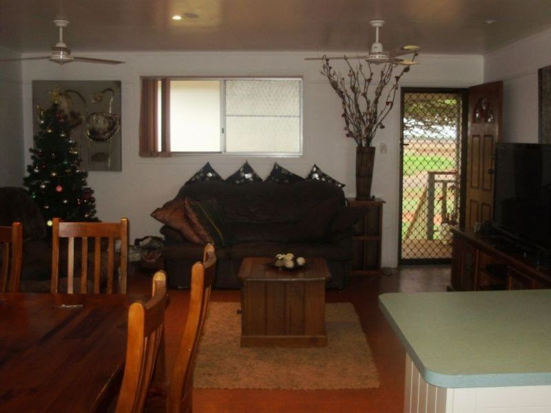 38 Mullers Road, Redridge QLD 4660