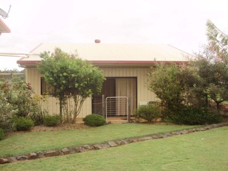 38 Mullers Road, Redridge QLD 4660