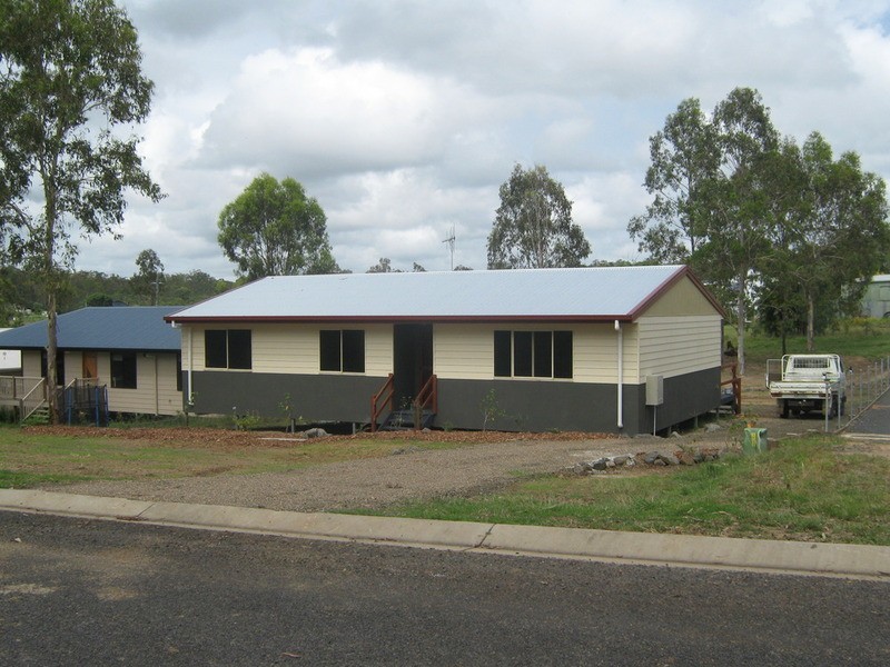 10 Wallace Street, Apple Tree Creek QLD 4660