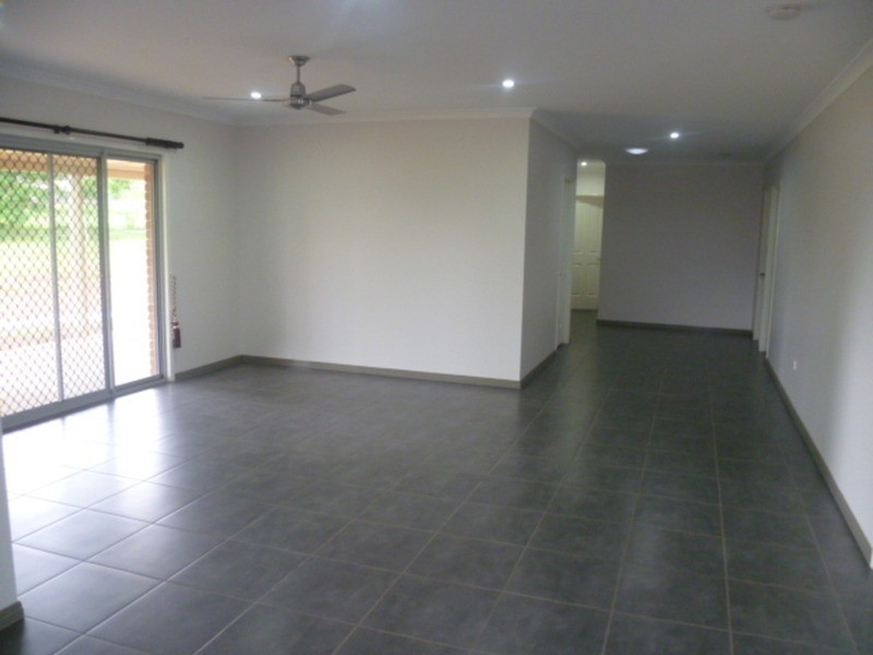 6 Hinkler Street, Childers QLD 4660