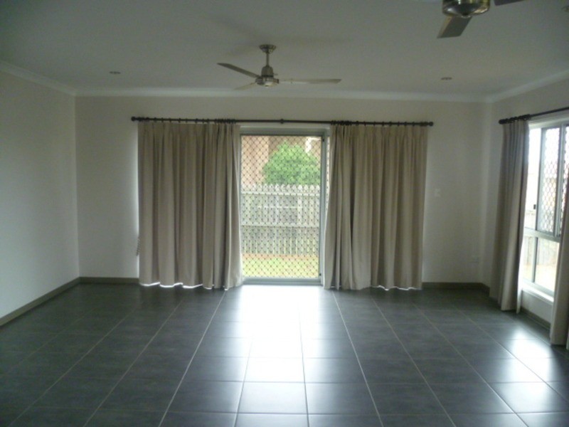 6 Hinkler Street, Childers QLD 4660