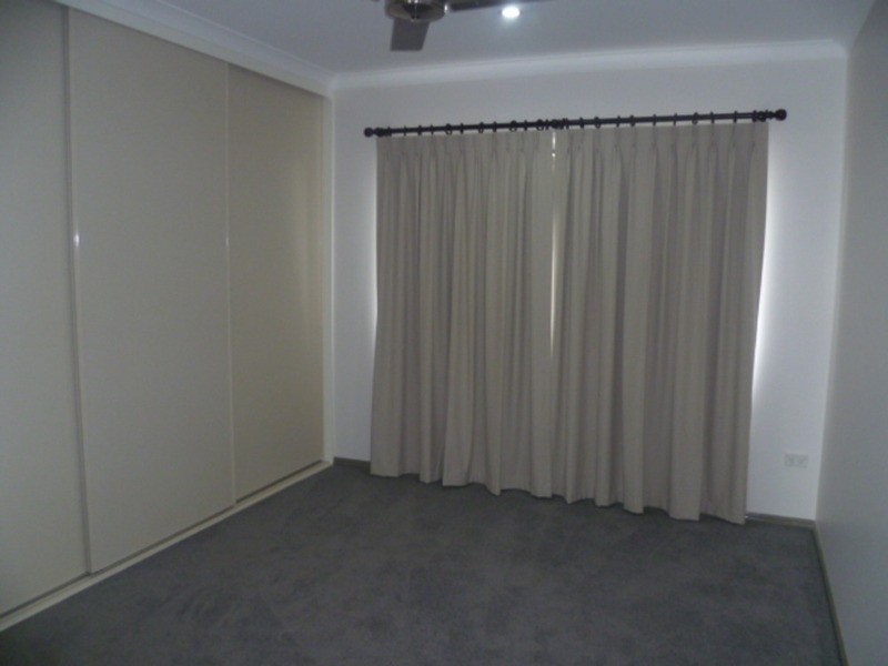 6 Hinkler Street, Childers QLD 4660