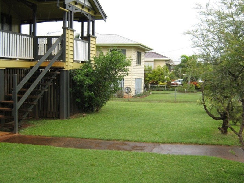 29  West Street, Childers QLD 4660