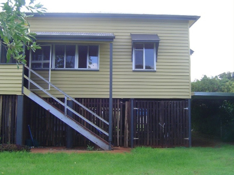 29  West Street, Childers QLD 4660