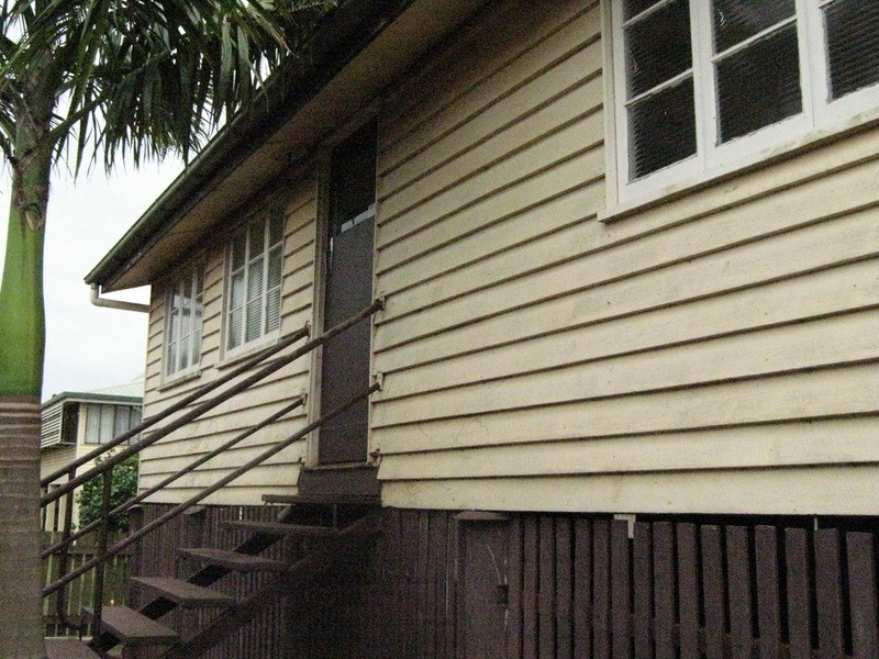 5 Churchill Street, Childers QLD 4660