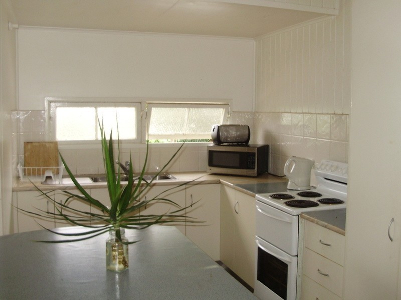 105 Churchill Street, Childers QLD 4660