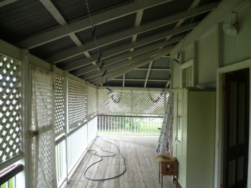 14 Gloucester Street, Biggenden QLD 4621