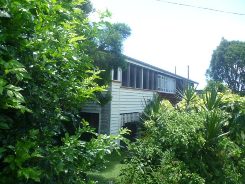 49 Macrossan Street, Childers QLD 4660