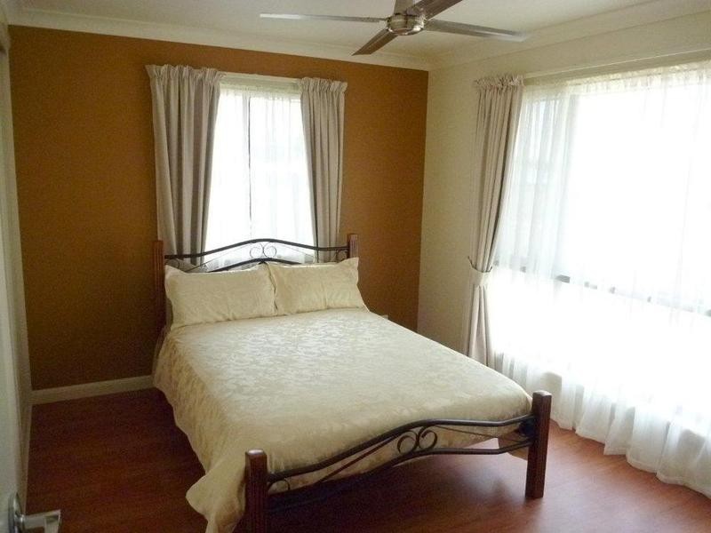 18 Pioneer Avenue, Childers QLD 4660