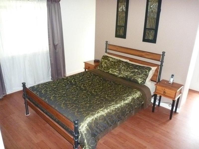 18 Pioneer Avenue, Childers QLD 4660