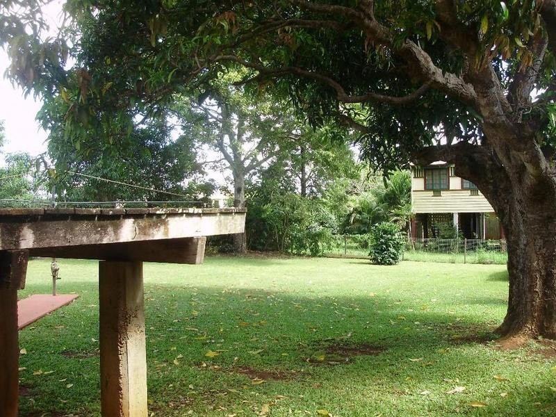 1 Thompson Road, Childers QLD 4660