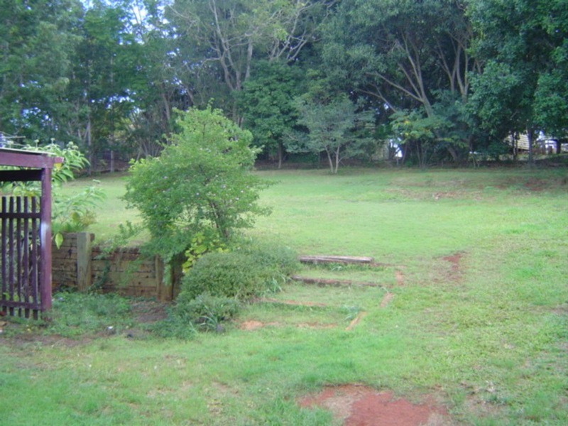 8 Elizabeth Street, Childers QLD 4660