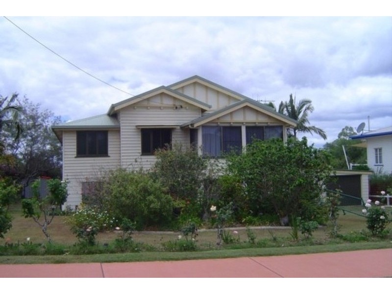 19 North Street, Childers QLD 4660