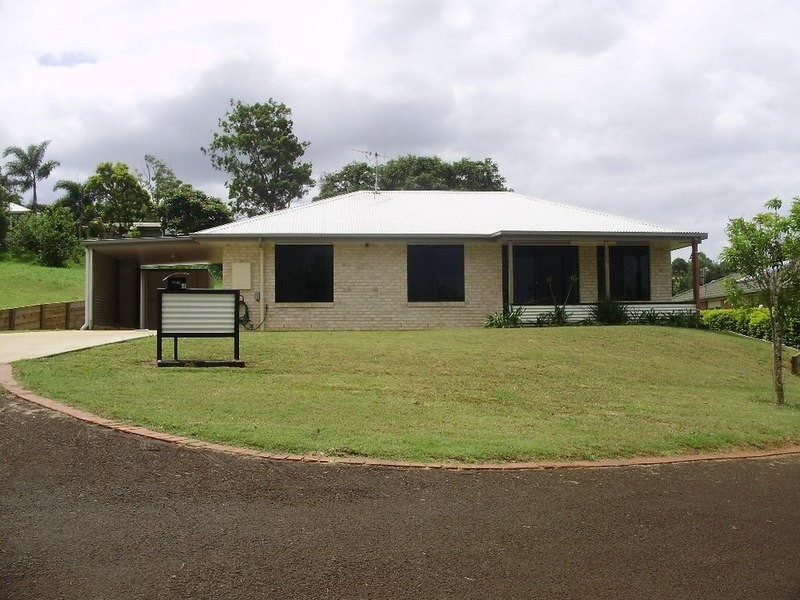 10 Pioneer Avenue, Childers QLD 4660