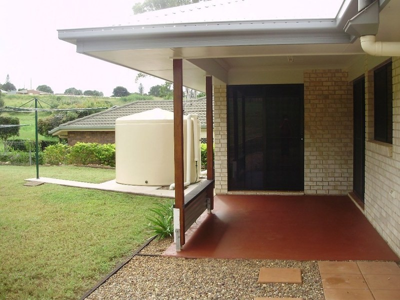 10 Pioneer Avenue, Childers QLD 4660