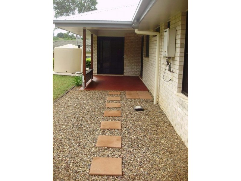 10 Pioneer Avenue, Childers QLD 4660