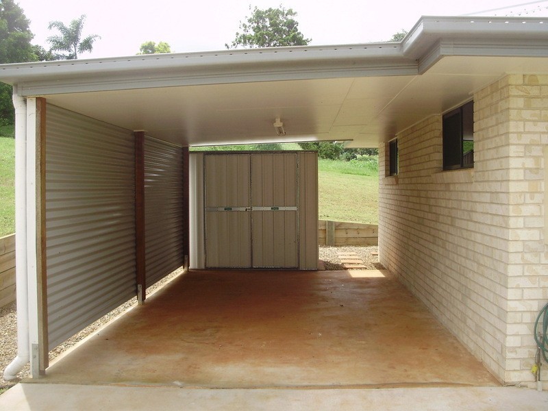 10 Pioneer Avenue, Childers QLD 4660