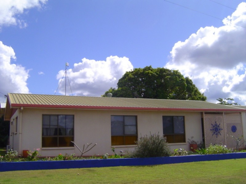 3 Thompson Road, Childers QLD 4660