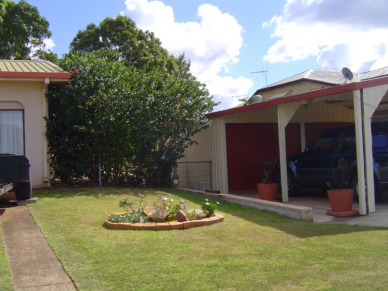 3 Thompson Road, Childers QLD 4660