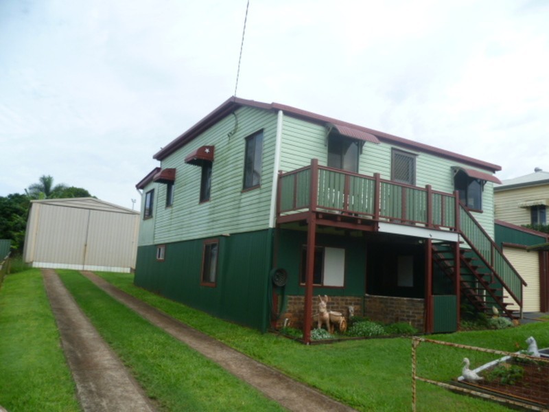 30 North Street, Childers QLD 4660