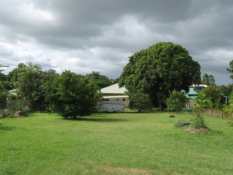 15 Hinkler Street, Childers QLD 4660