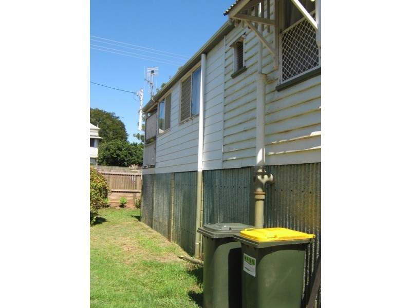 15 Hinkler Street, Childers QLD 4660