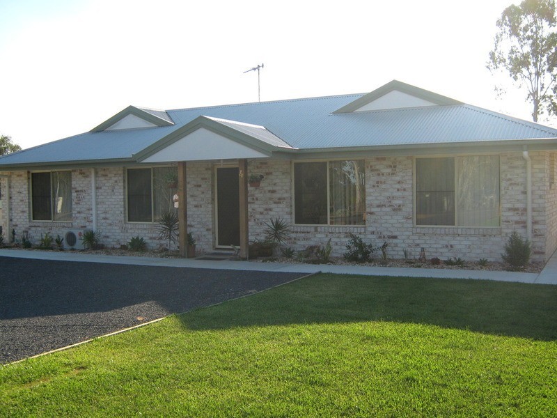 4 Wallace Street, Apple Tree Creek QLD 4660