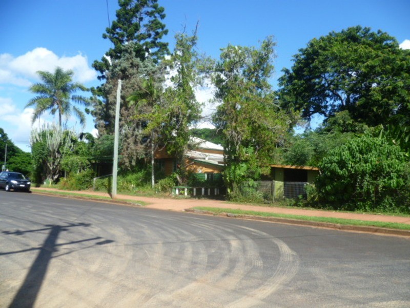 2 McIlwraith Street, Childers QLD 4660