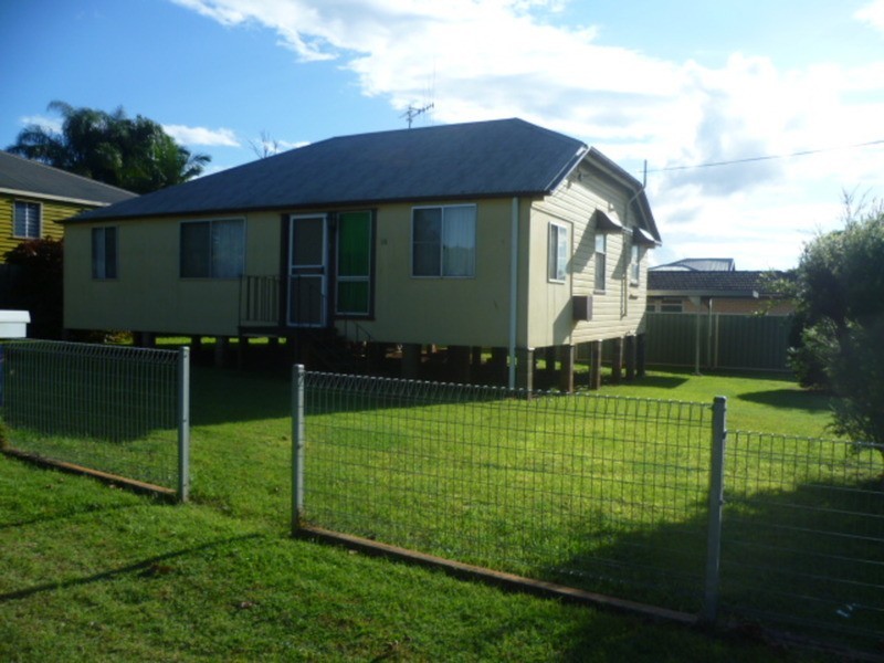 14 North Street, Childers QLD 4660