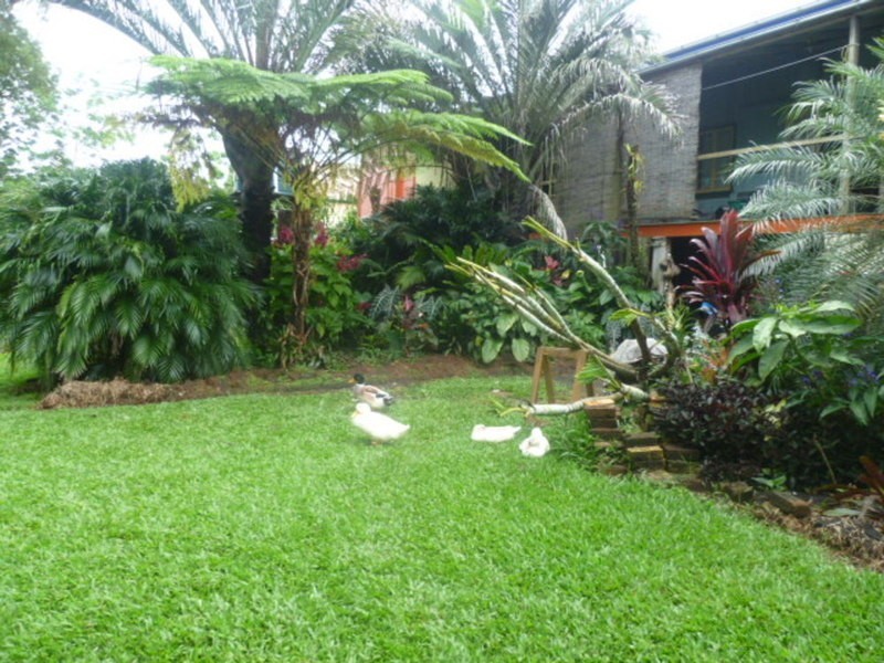 11 Queen Street, Cordalba QLD 4660