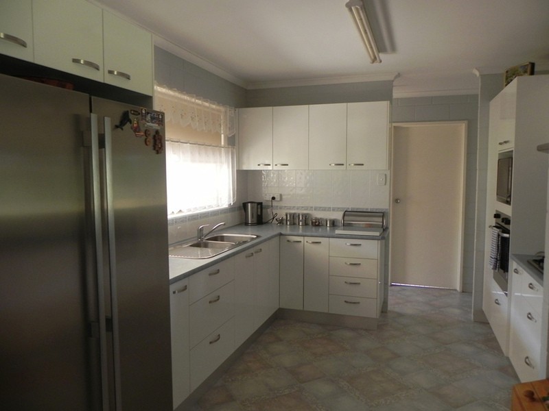 4 Grevillia Drive, Childers QLD 4660
