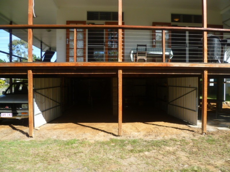8 Charlton Street, Buxton QLD 4660