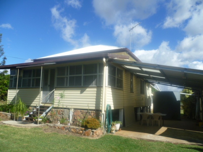 42 Bluffview Road, Biggenden QLD 4621