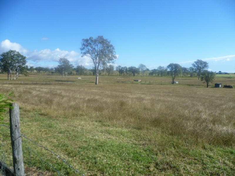 42 Bluffview Road, Biggenden QLD 4621