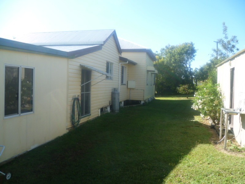 42 Bluffview Road, Biggenden QLD 4621