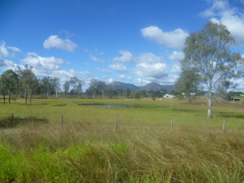 42 Bluffview Road, Biggenden QLD 4621