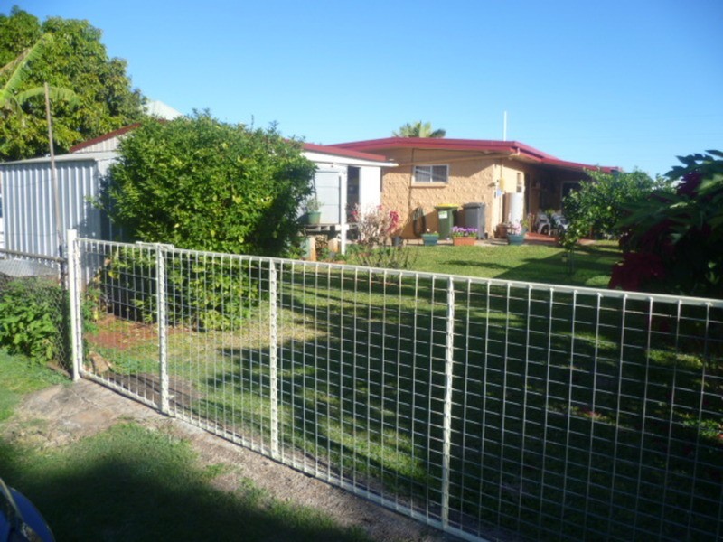 11 Churchill Street, Childers QLD 4660