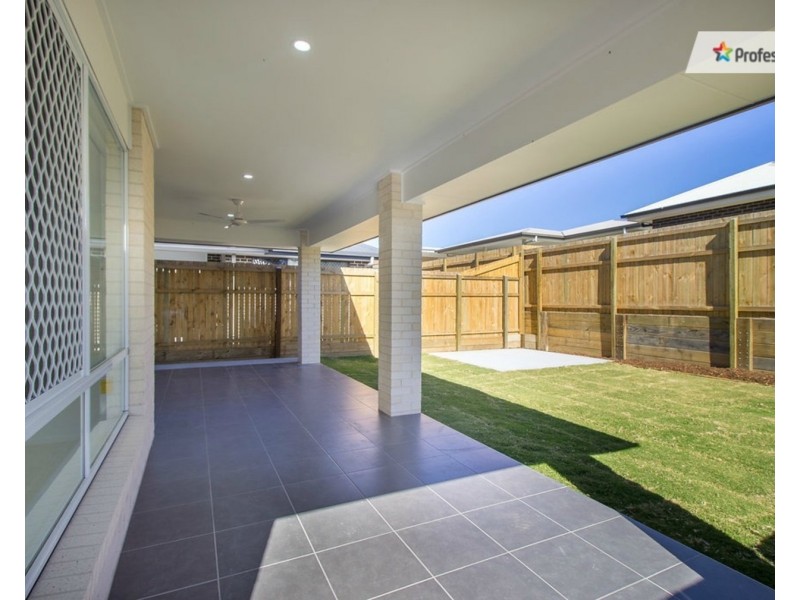 16 Bonello Circuit, Jimboomba QLD 4280