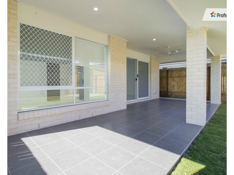 16 Bonello Circuit, Jimboomba QLD 4280