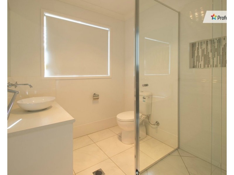 16 Bonello Circuit, Jimboomba QLD 4280