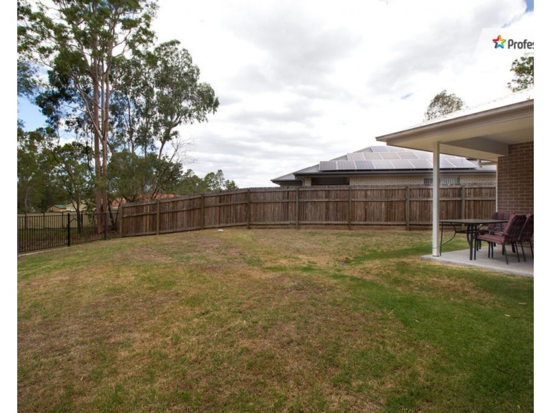 8 Dahlia Close, Jimboomba QLD 4280