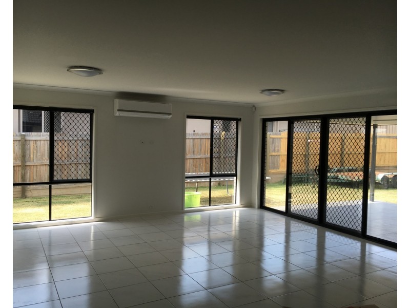 15 Leonie Court, Logan Village QLD 4207