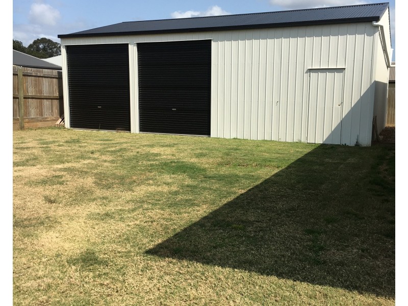 15 Leonie Court, Logan Village QLD 4207