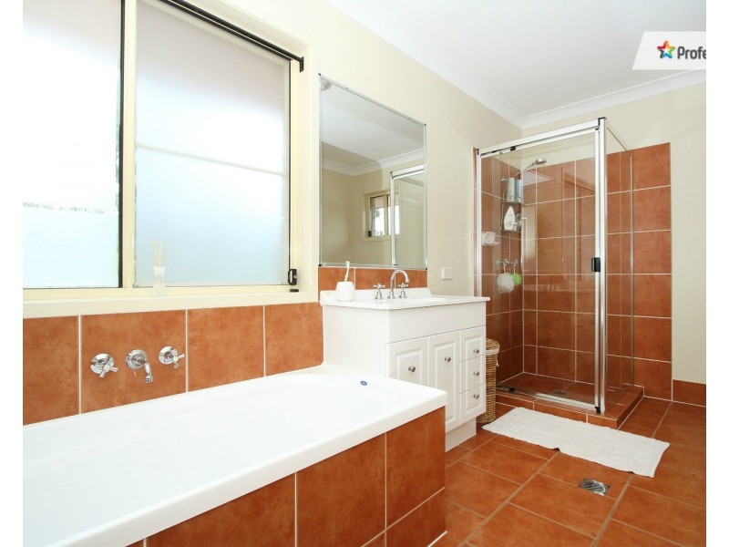 73-79 Canterbury Drive, Mundoolun QLD 4285