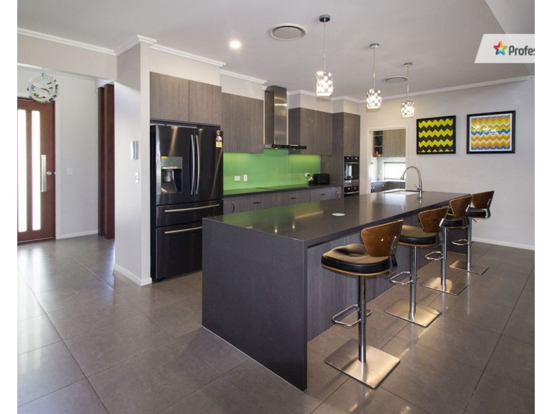 207-211 Bottlebrush Drive, Jimboomba QLD 4280