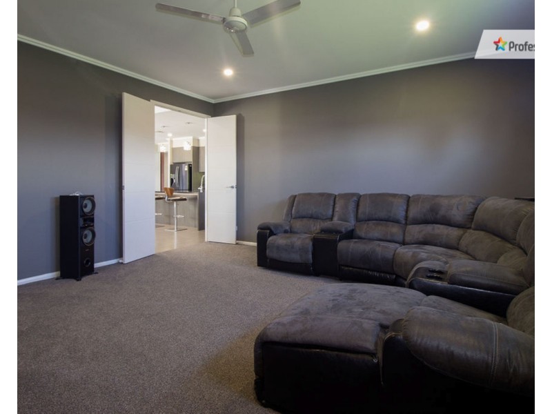 207-211 Bottlebrush Drive, Jimboomba QLD 4280